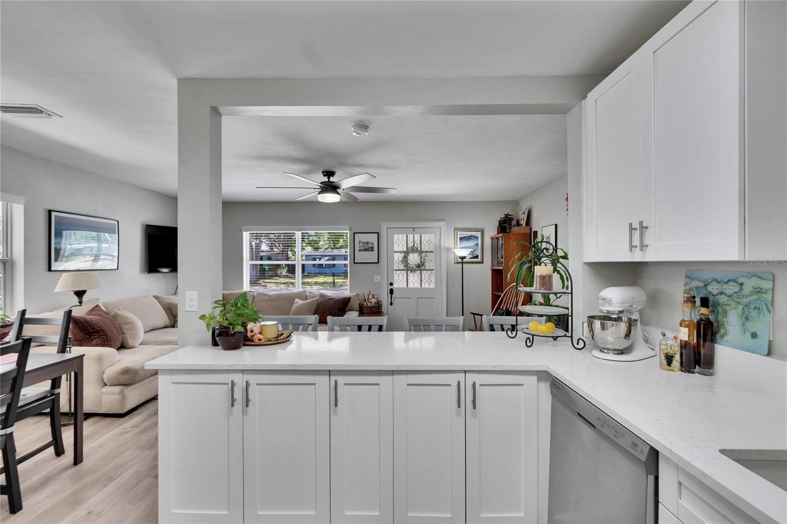 Image 4 of 54 For 1623 San Mateo Drive