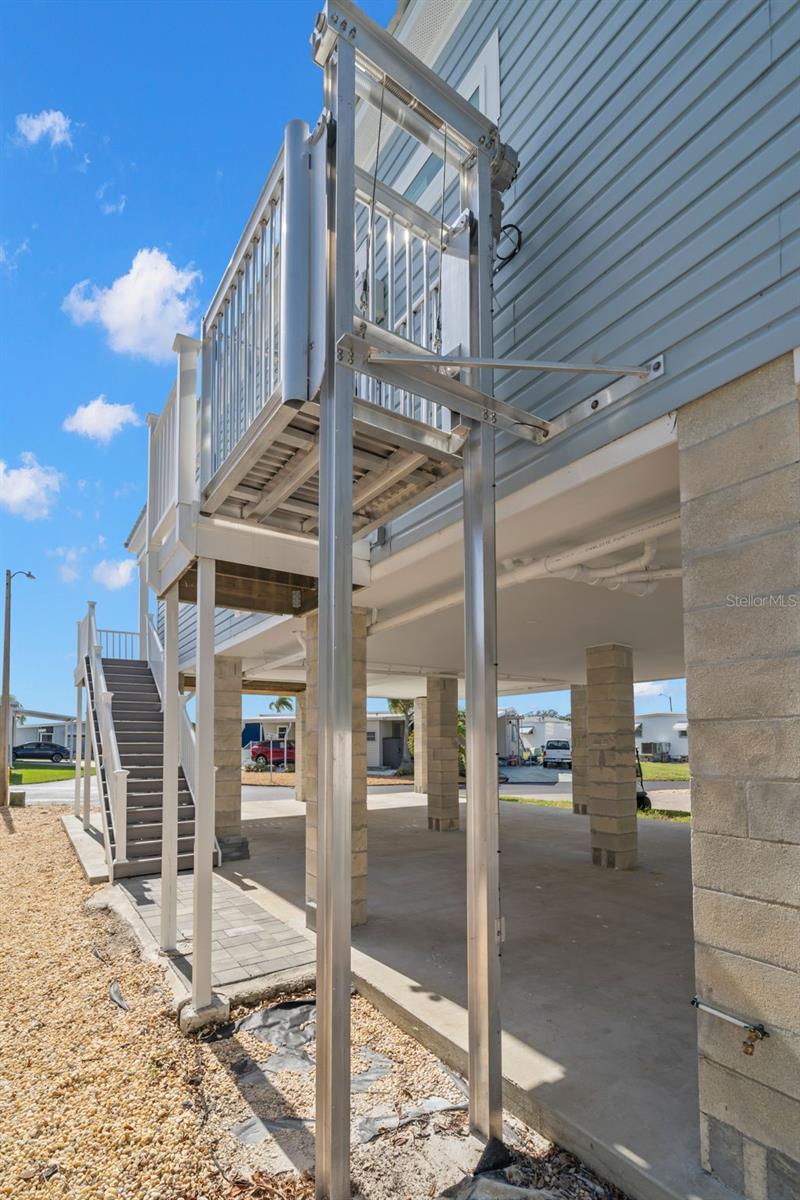 Image 16 of 17 For 362 Shoreland Drive