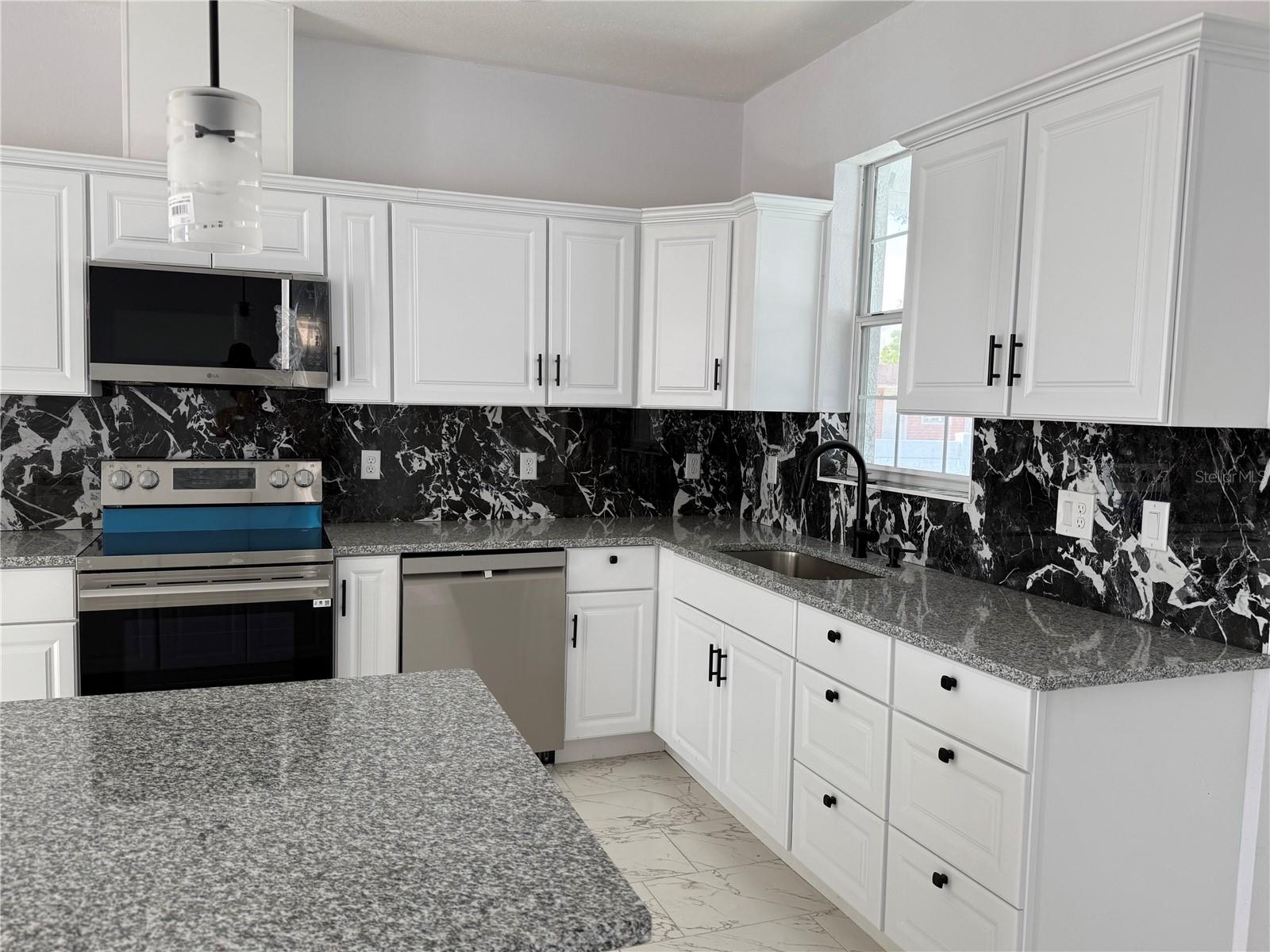 Image 9 of 26 For 4205 57th Avenue N