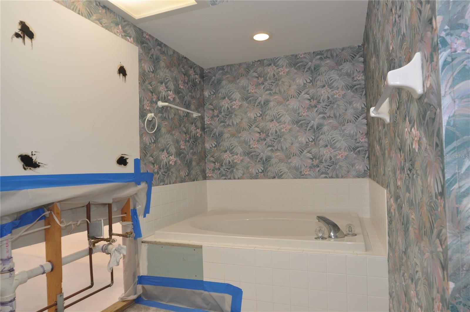 Image 24 of 26 For 3876 Darston Street