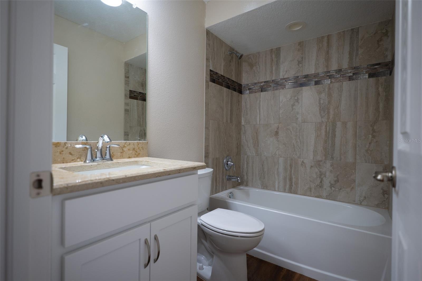 Image 15 of 17 For 7792 Susan Avenue