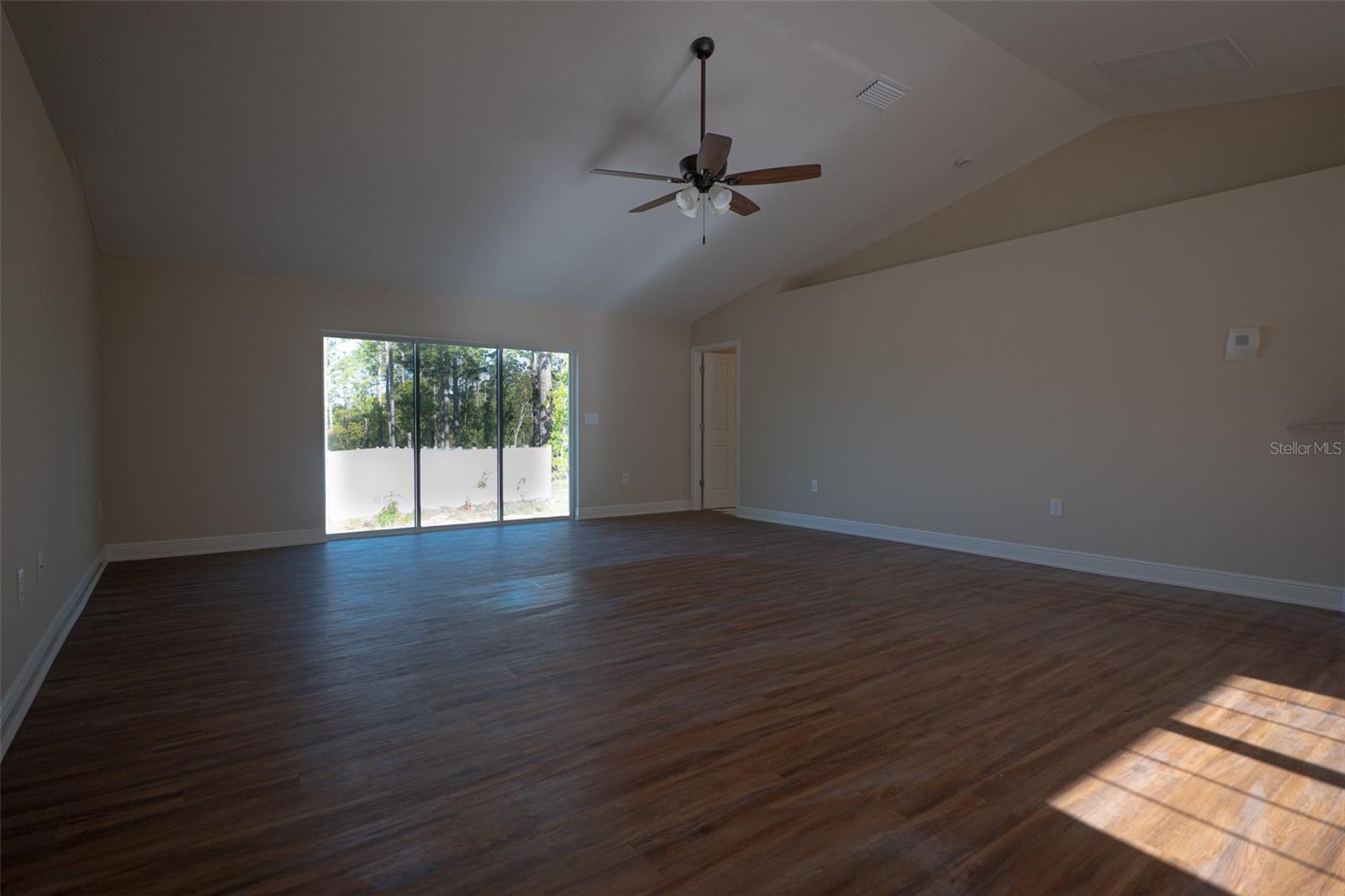 Image 6 of 17 For 7792 Susan Avenue