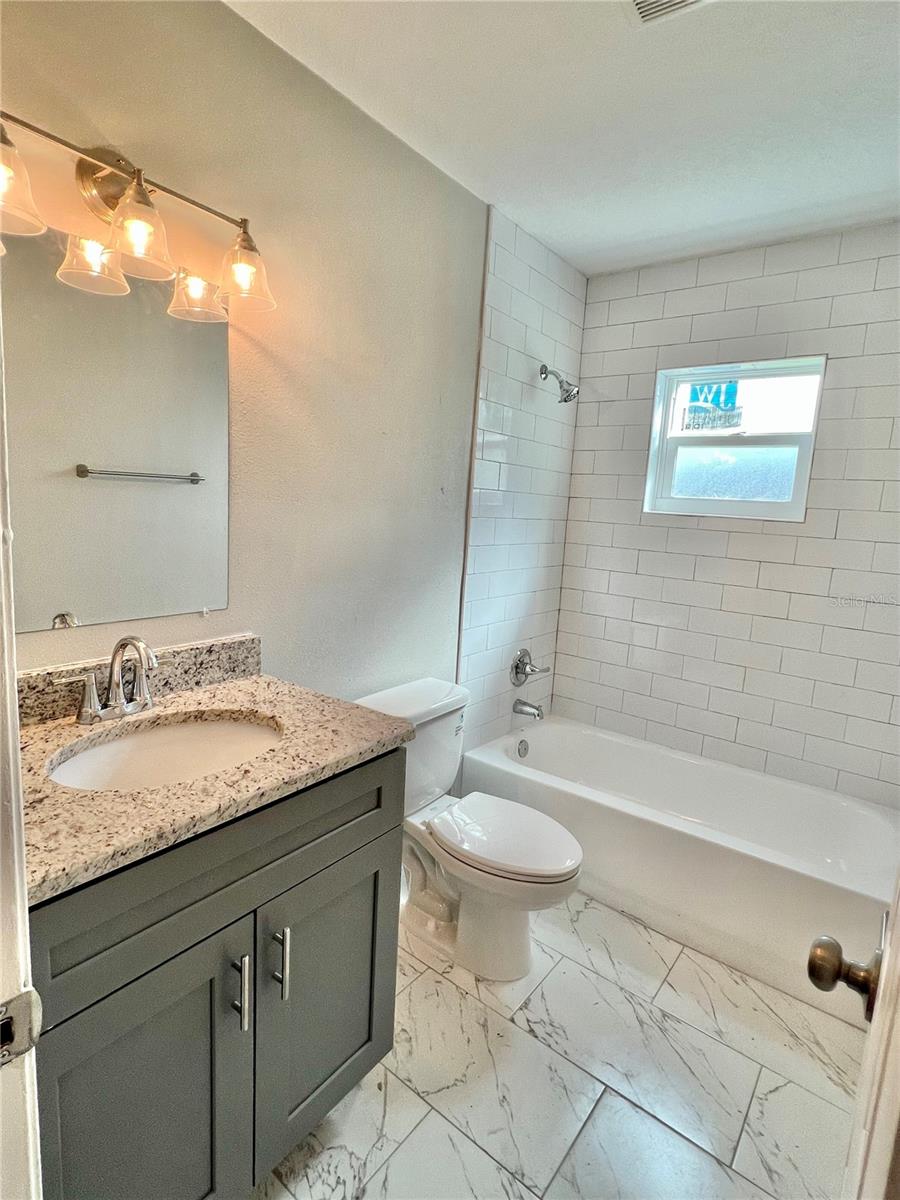 Image 10 of 16 For 2102 Palmetto Street
