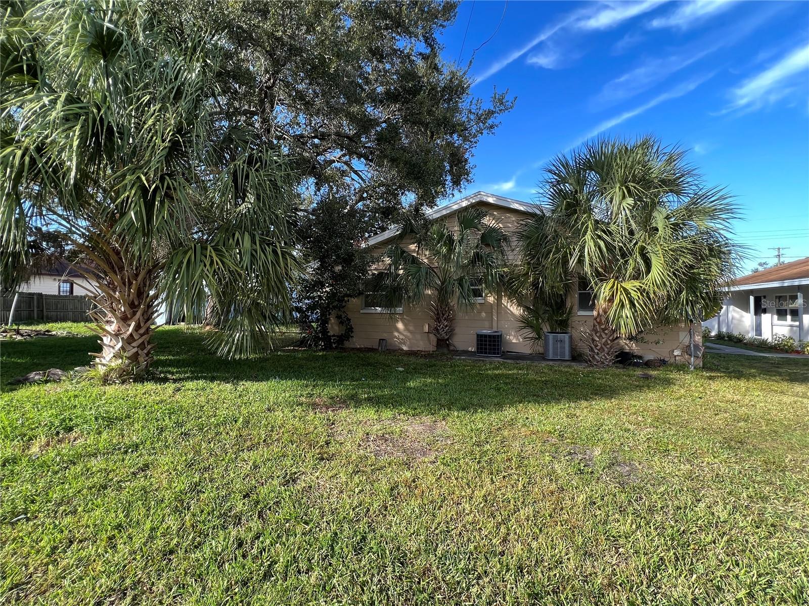 Image 15 of 16 For 2102 Palmetto Street