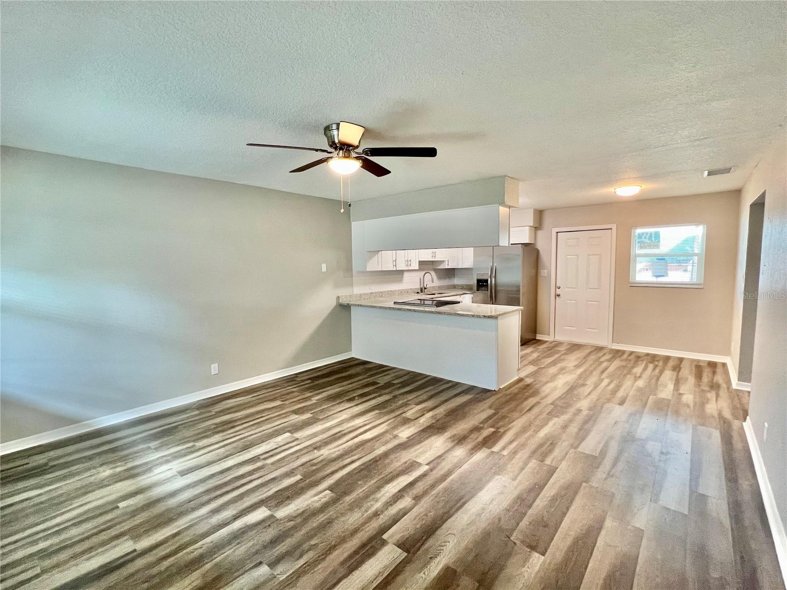 Image 2 of 16 For 2102 Palmetto Street