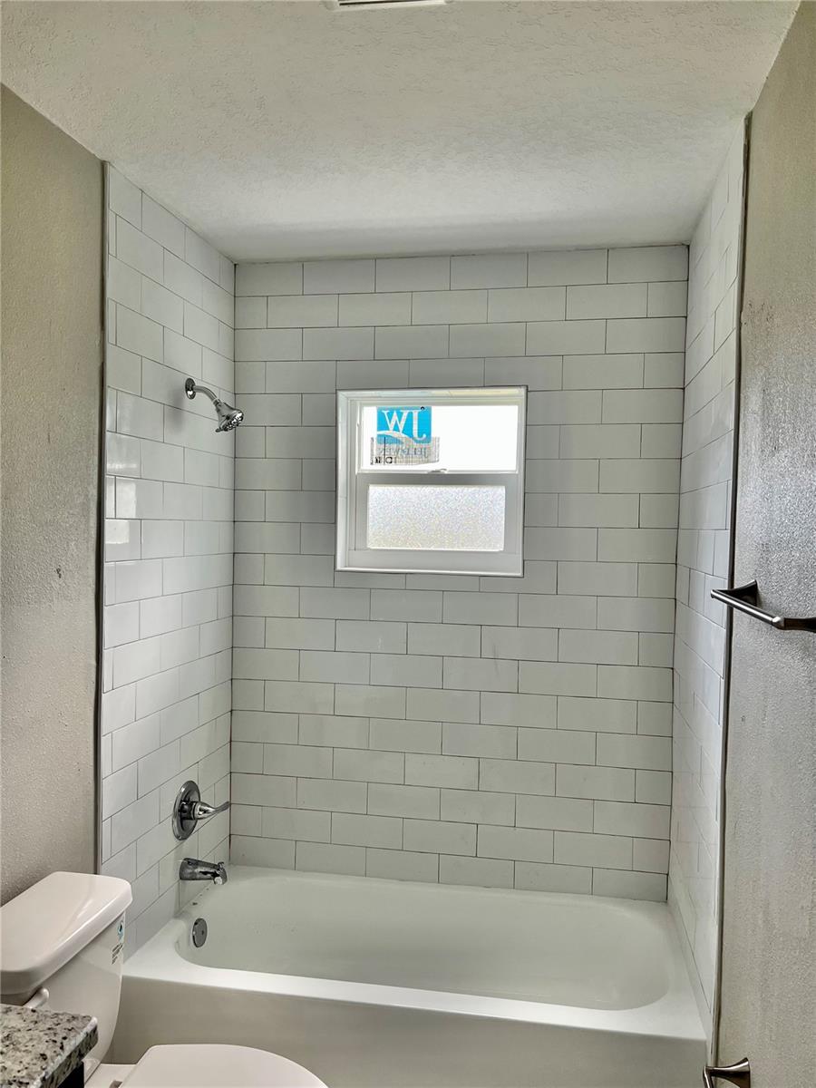 Image 8 of 16 For 2102 Palmetto Street