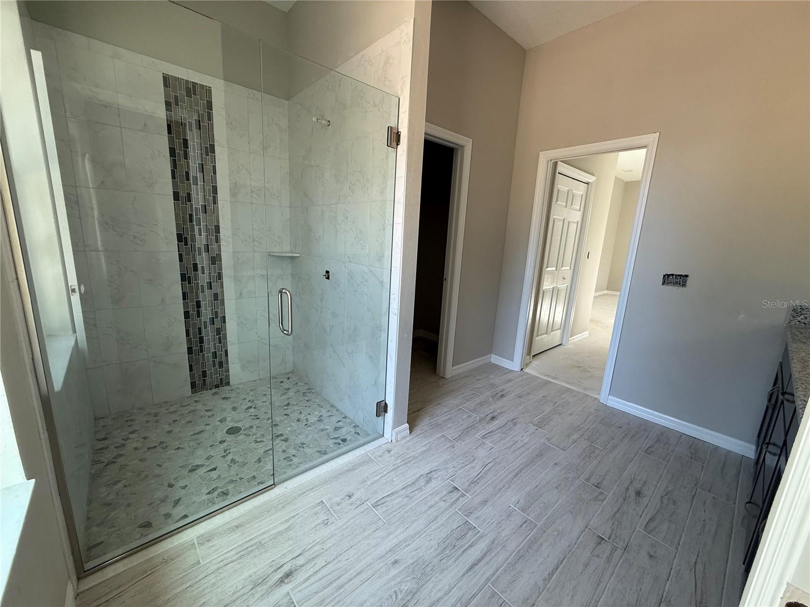 Image 16 of 24 For 8102 Voyager Drive