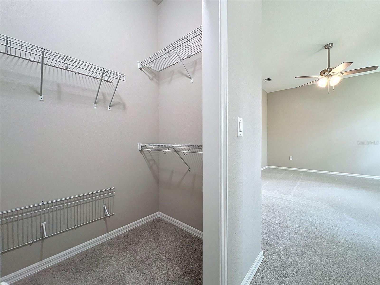 Listing photo id 25 for 8102 Voyager Drive