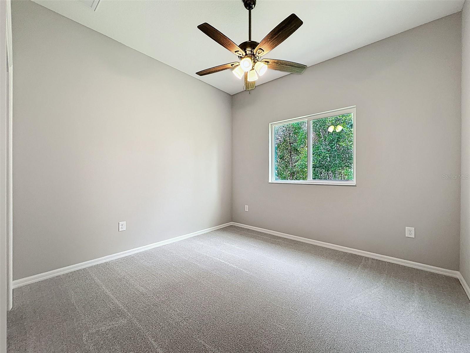 Listing photo id 29 for 8102 Voyager Drive