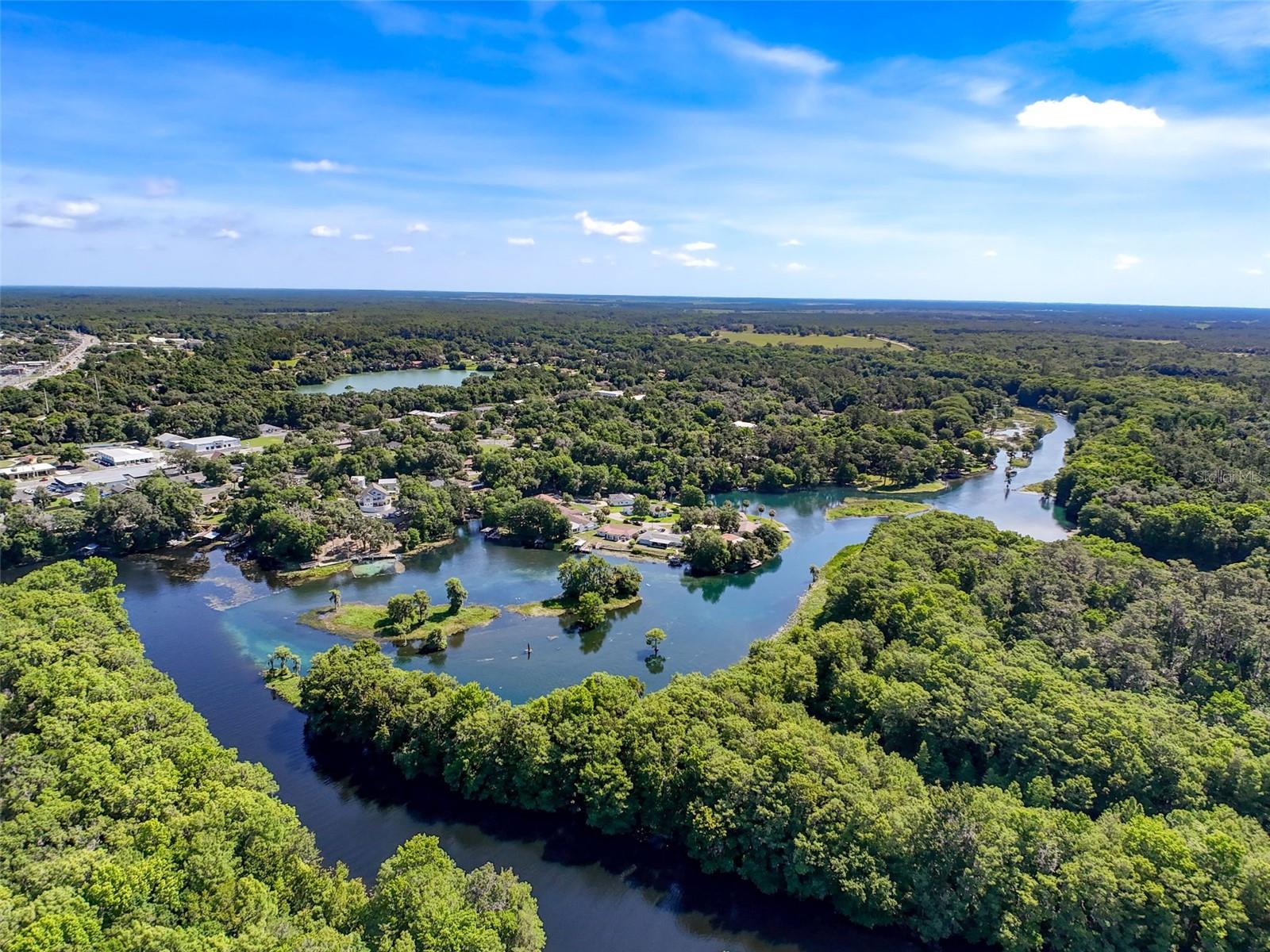Listing photo id 49 for 8102 Voyager Drive