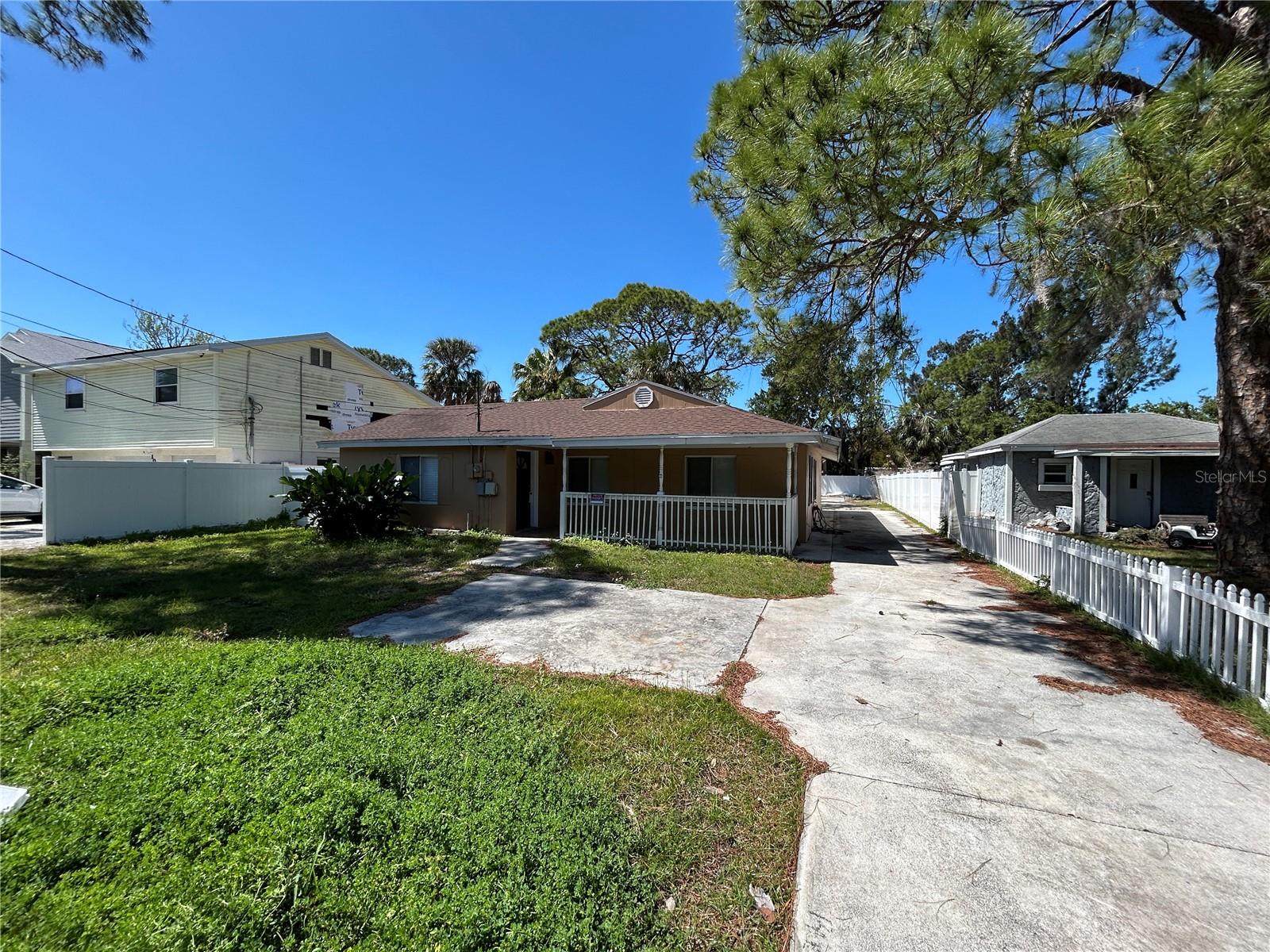 Details for 10400 San Martin Boulevard Ne, ST PETERSBURG, FL 33702