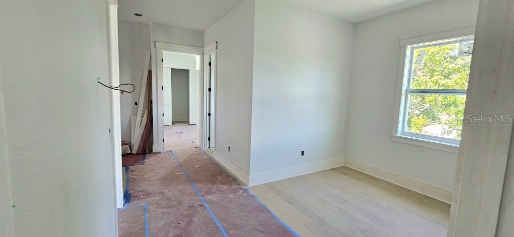 Image 16 of 18 For 1405 50th Avenue N