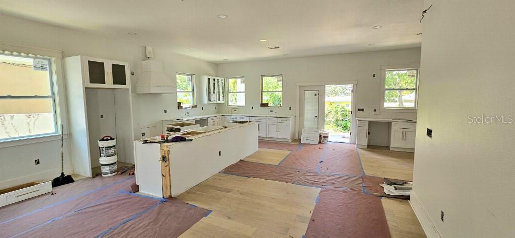 Image 4 of 18 For 1405 50th Avenue N