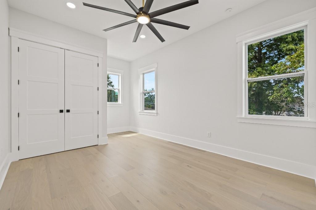 Image 40 of 50 For 1405 50th Avenue N