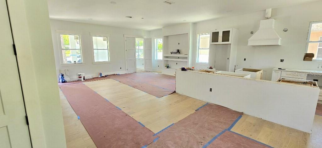 Image 5 of 18 For 1405 50th Avenue N