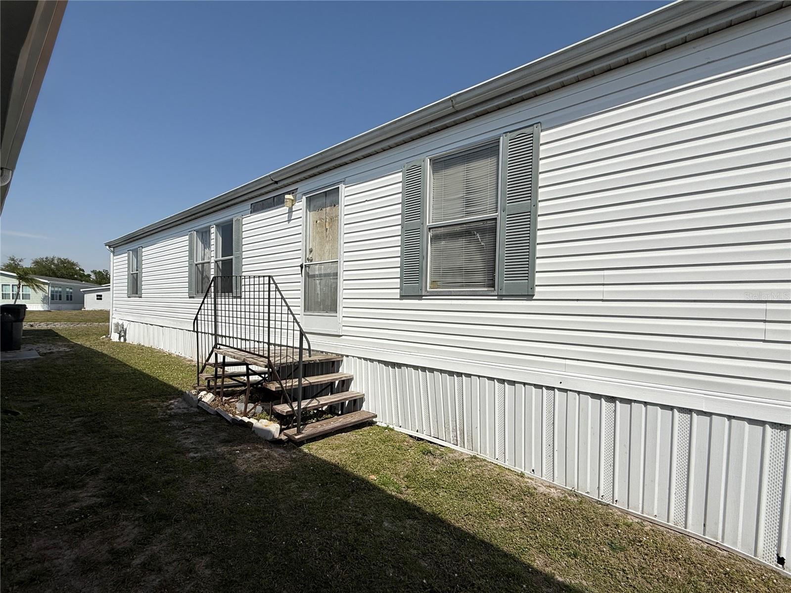 Image 3 of 20 For 215 Port Royal Lane