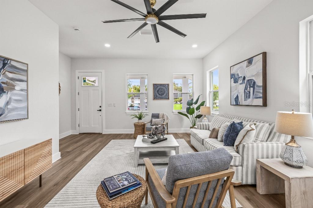 Image 11 of 48 For 4985 16th Avenue N