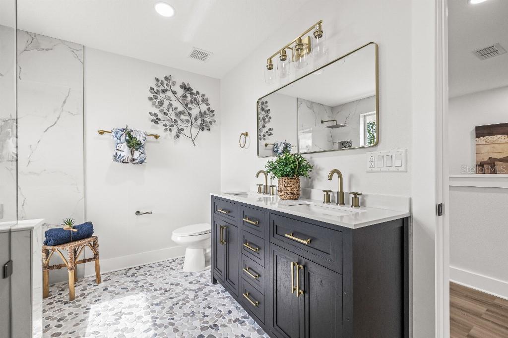 Image 39 of 48 For 4985 16th Avenue N