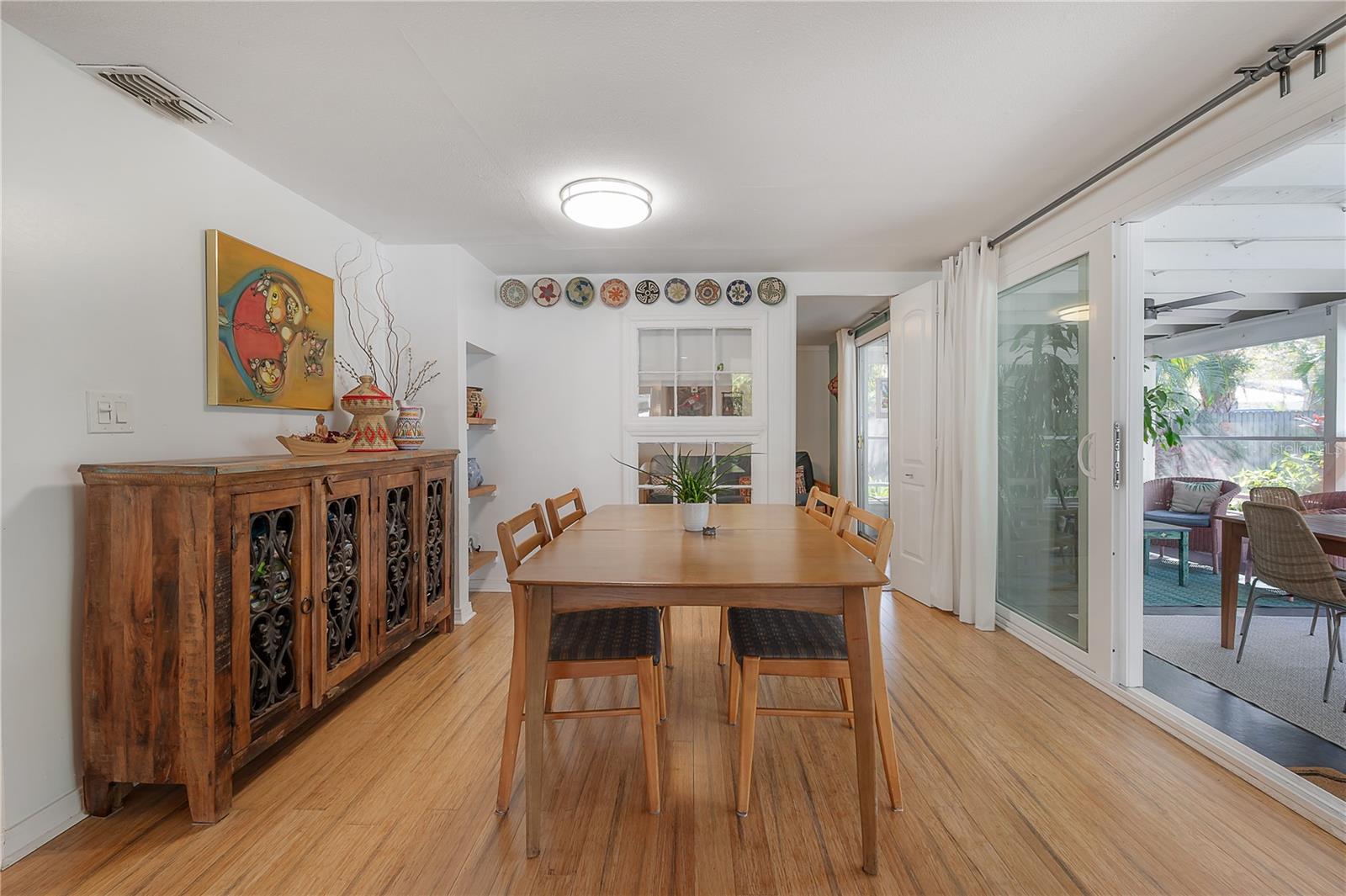 Image 10 of 50 For 604 Hilda Street