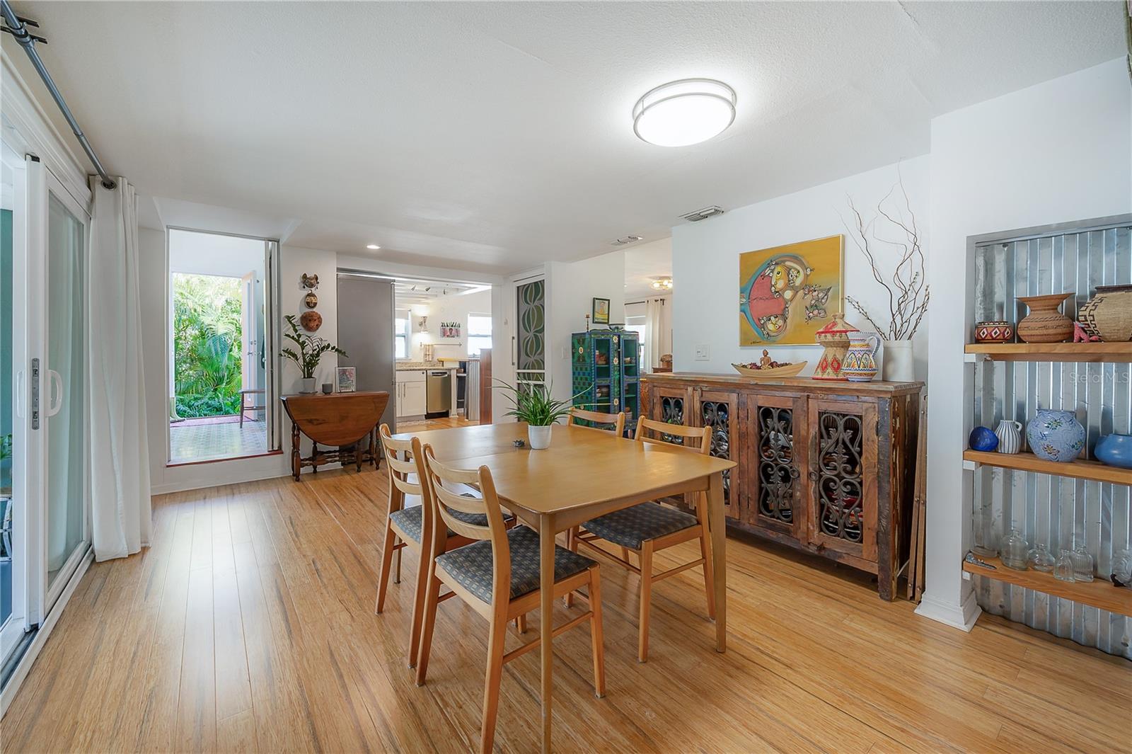Image 11 of 50 For 604 Hilda Street