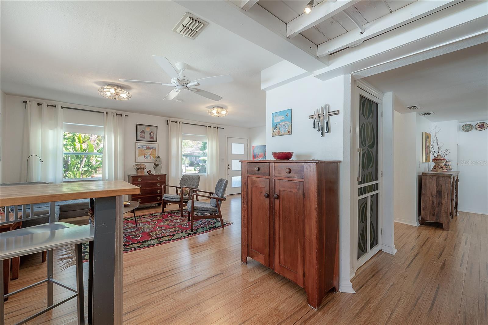 Image 12 of 50 For 604 Hilda Street