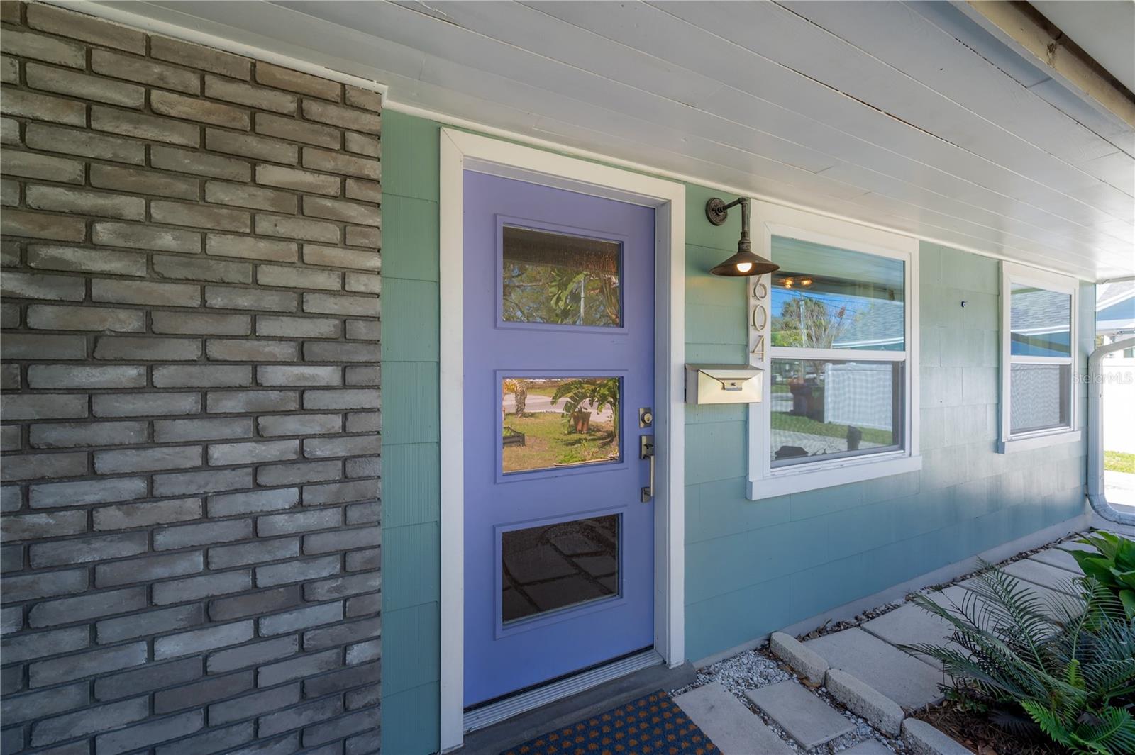 Image 2 of 50 For 604 Hilda Street