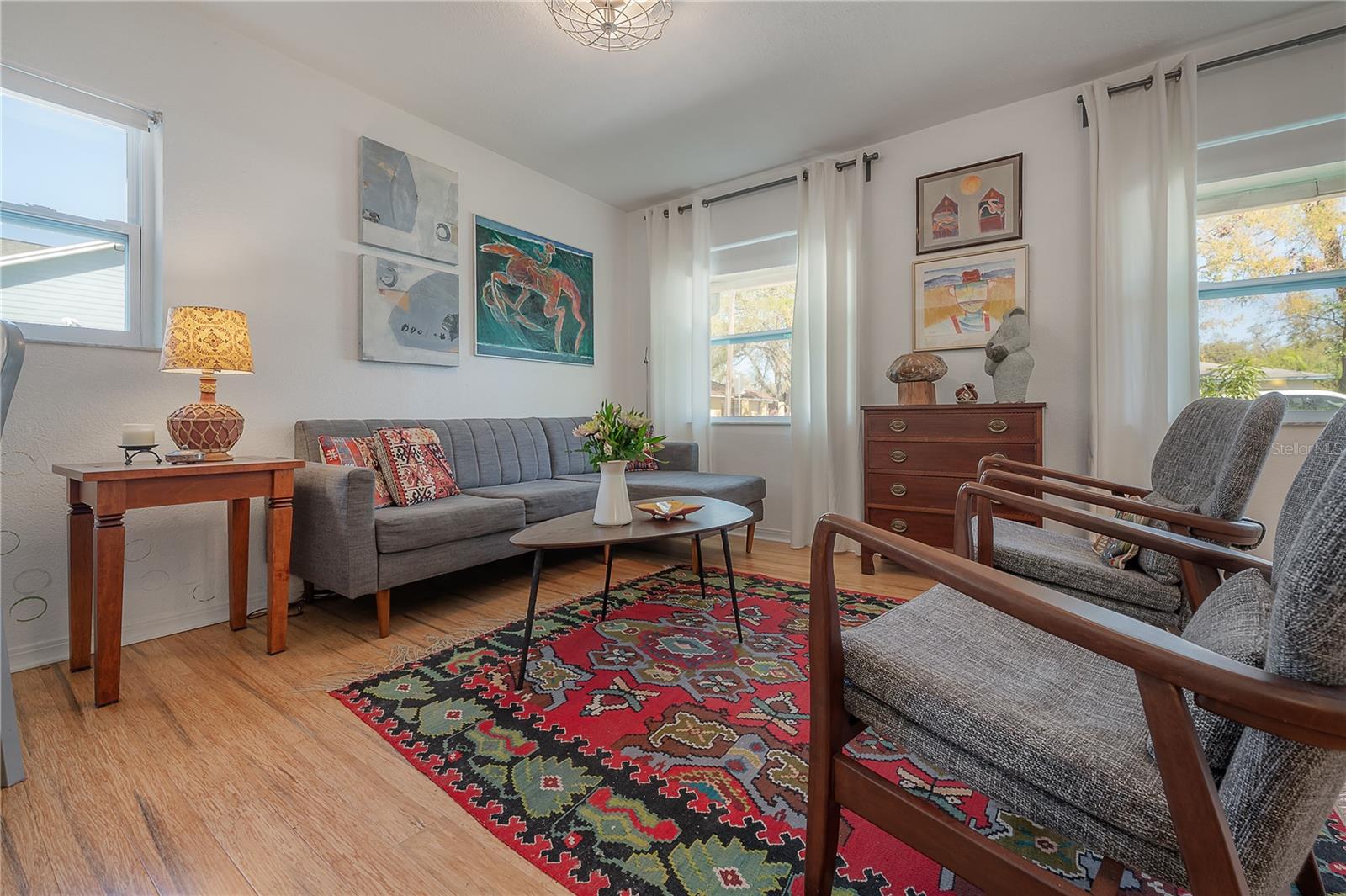 Image 4 of 50 For 604 Hilda Street