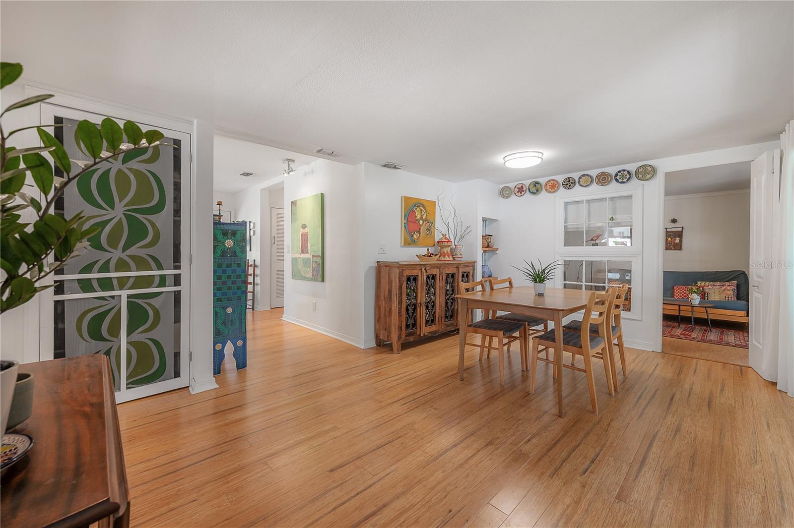 Image 8 of 50 For 604 Hilda Street