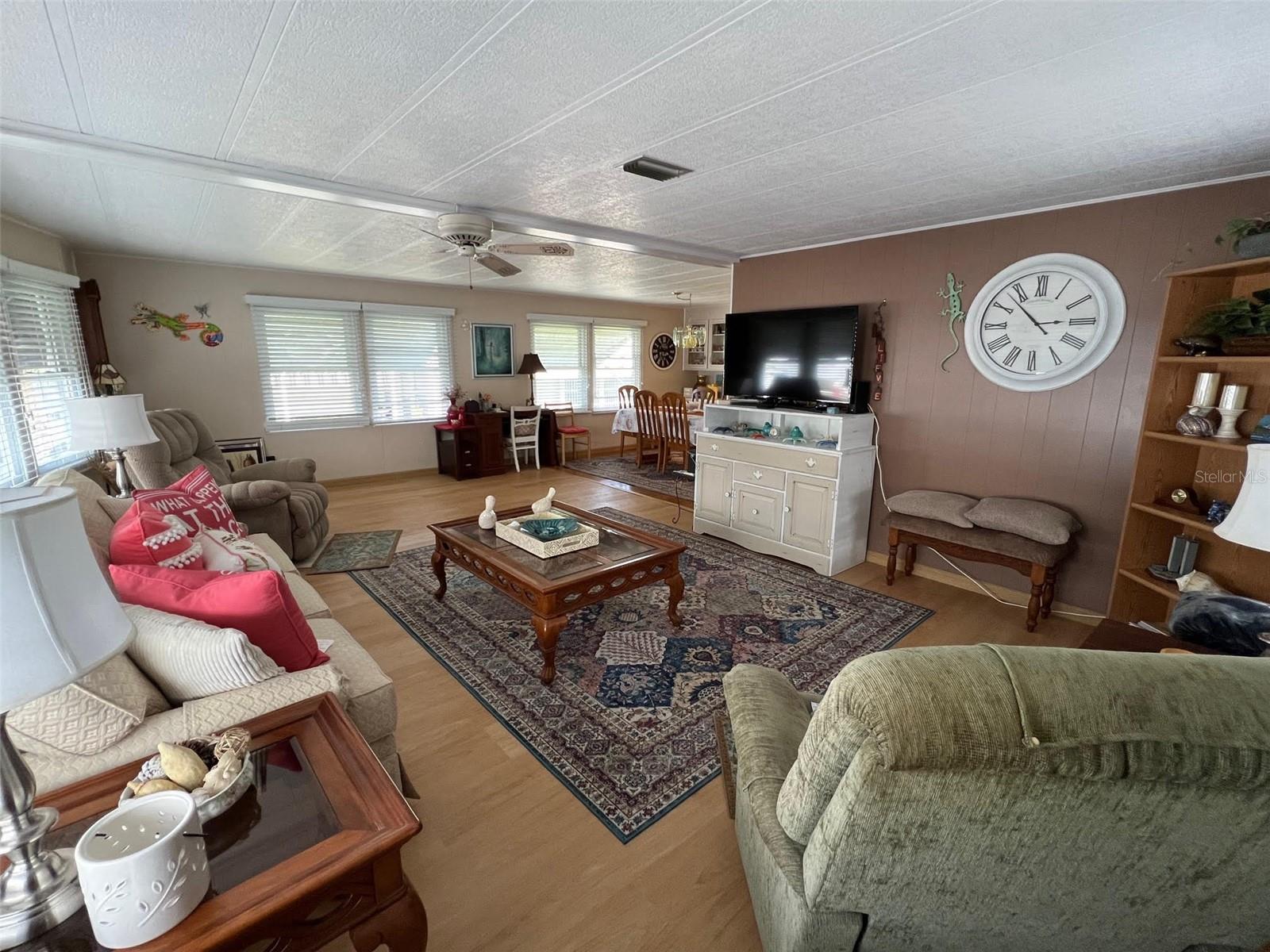 Image 15 of 37 For 709 Sugar Palm Street