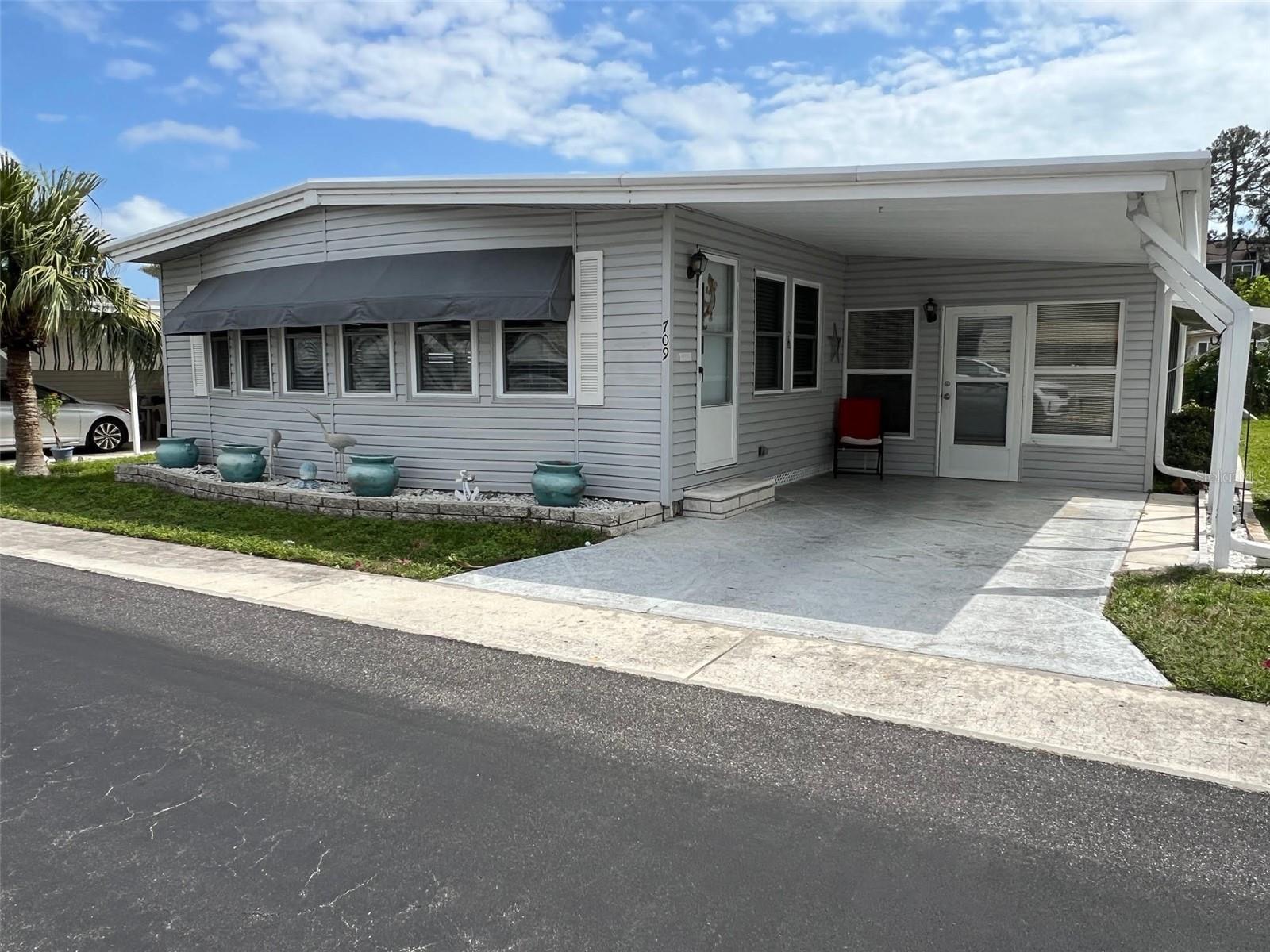 Image 2 of 37 For 709 Sugar Palm Street