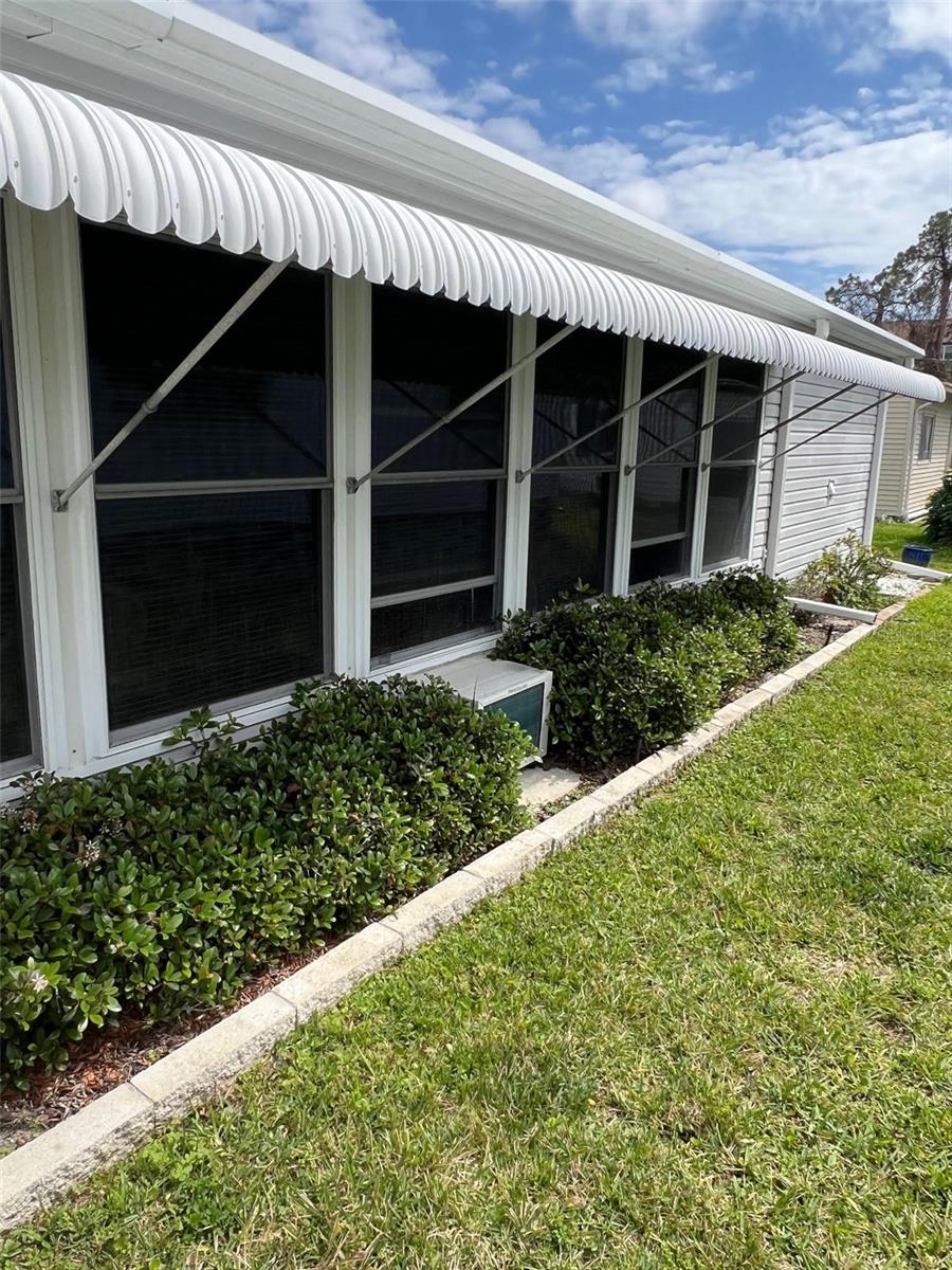 Image 3 of 37 For 709 Sugar Palm Street