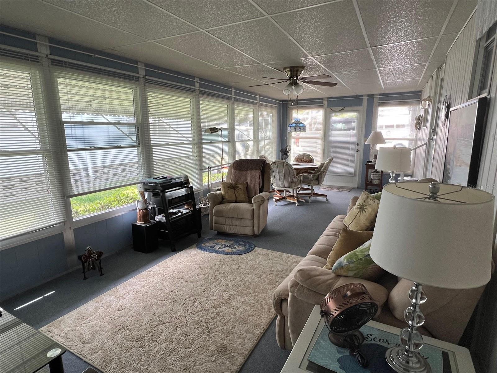 Image 8 of 37 For 709 Sugar Palm Street