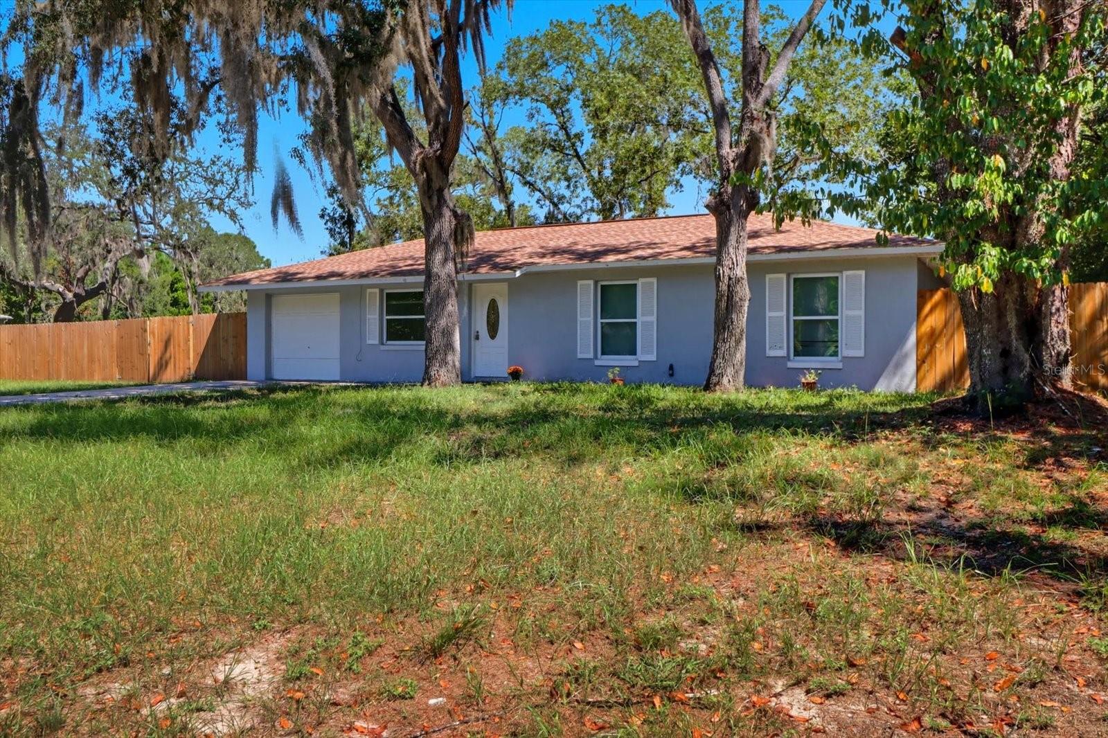 Listing photo id 30 for 2951 Carleen Terrace