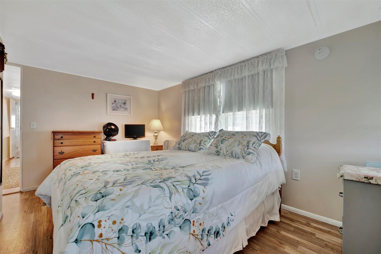 Image 31 of 37 For 128 Saint Johns Way