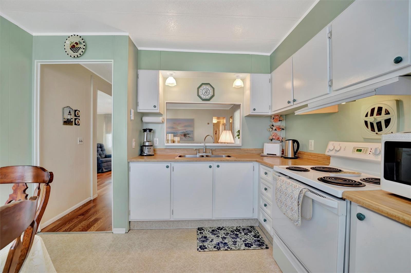 Image 9 of 37 For 128 Saint Johns Way