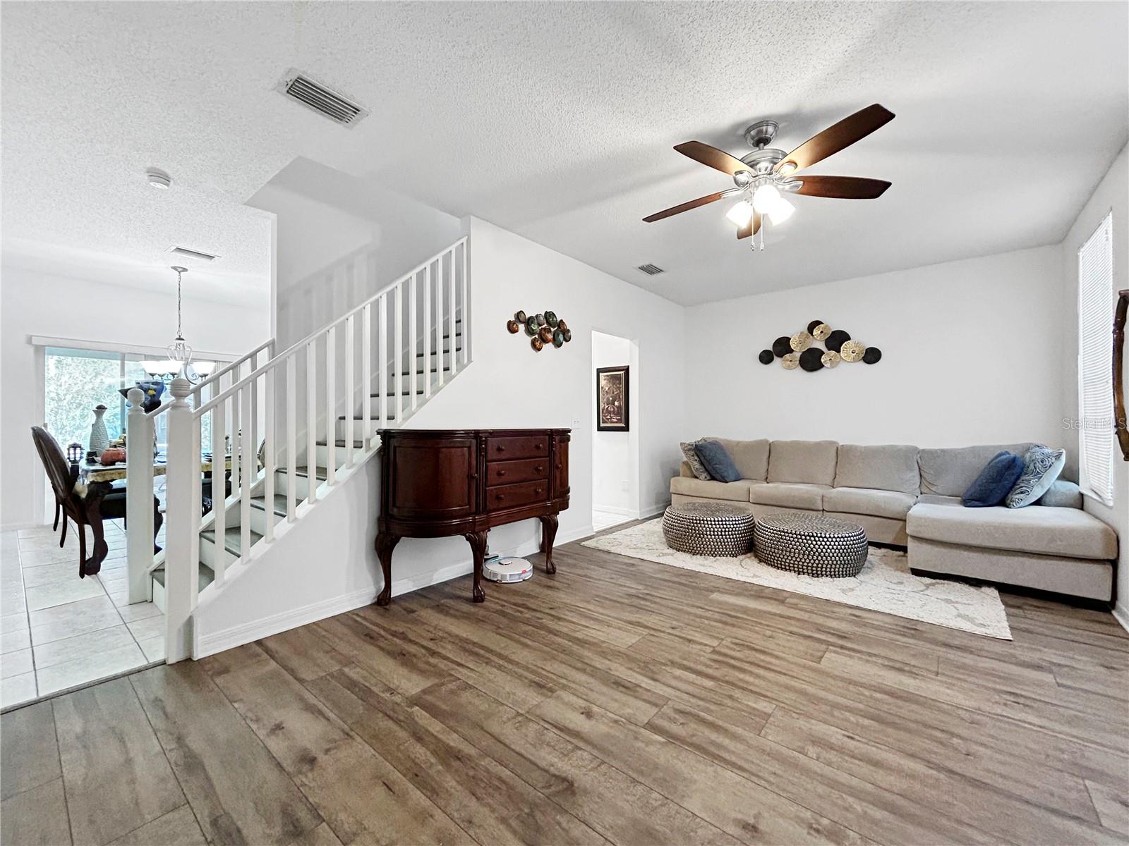 Image 14 of 38 For 30132 Wellesley Way
