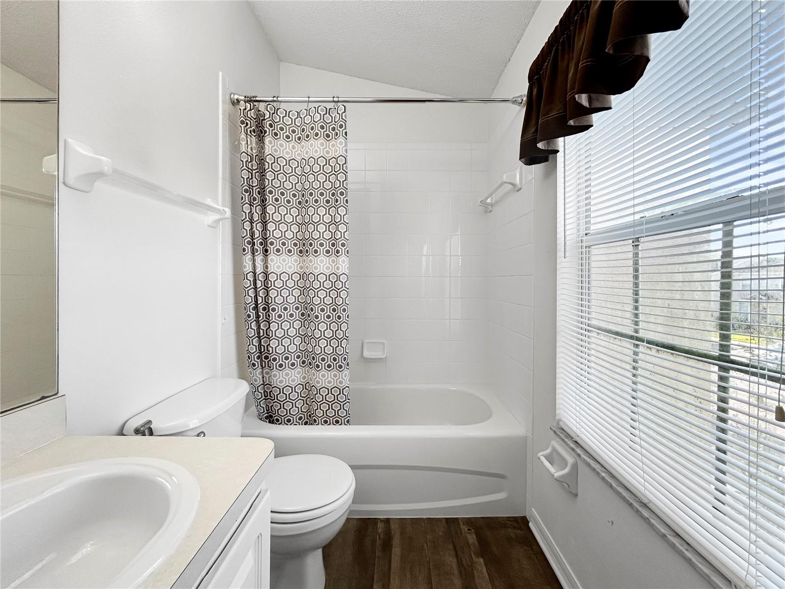 Image 19 of 38 For 30132 Wellesley Way