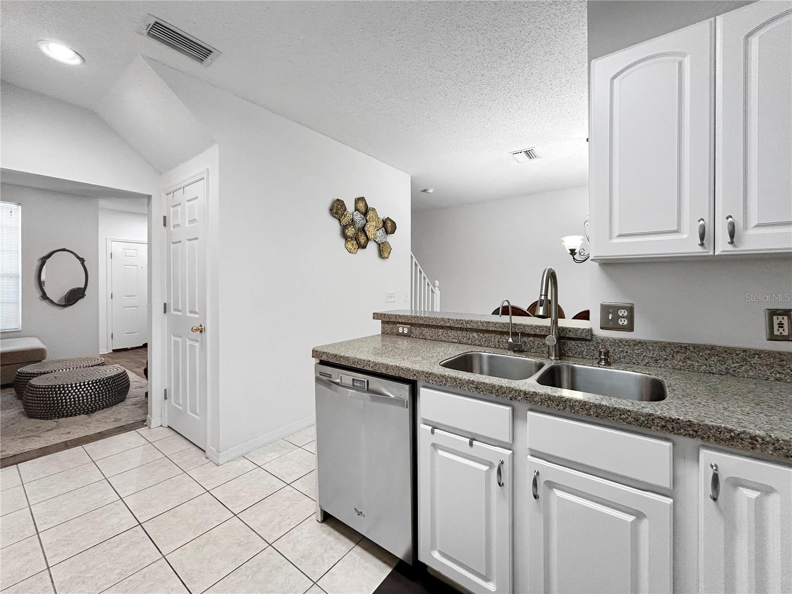 Image 8 of 38 For 30132 Wellesley Way