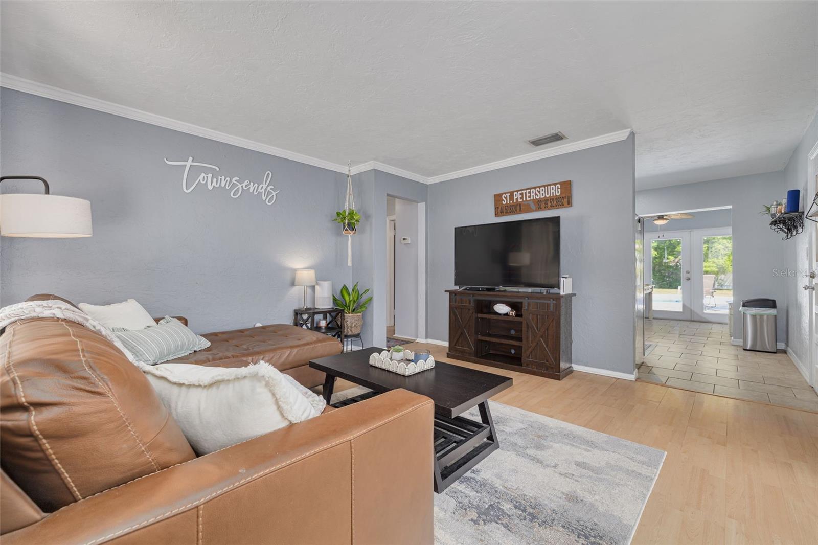 Image 5 of 29 For 1541 68th Avenue N