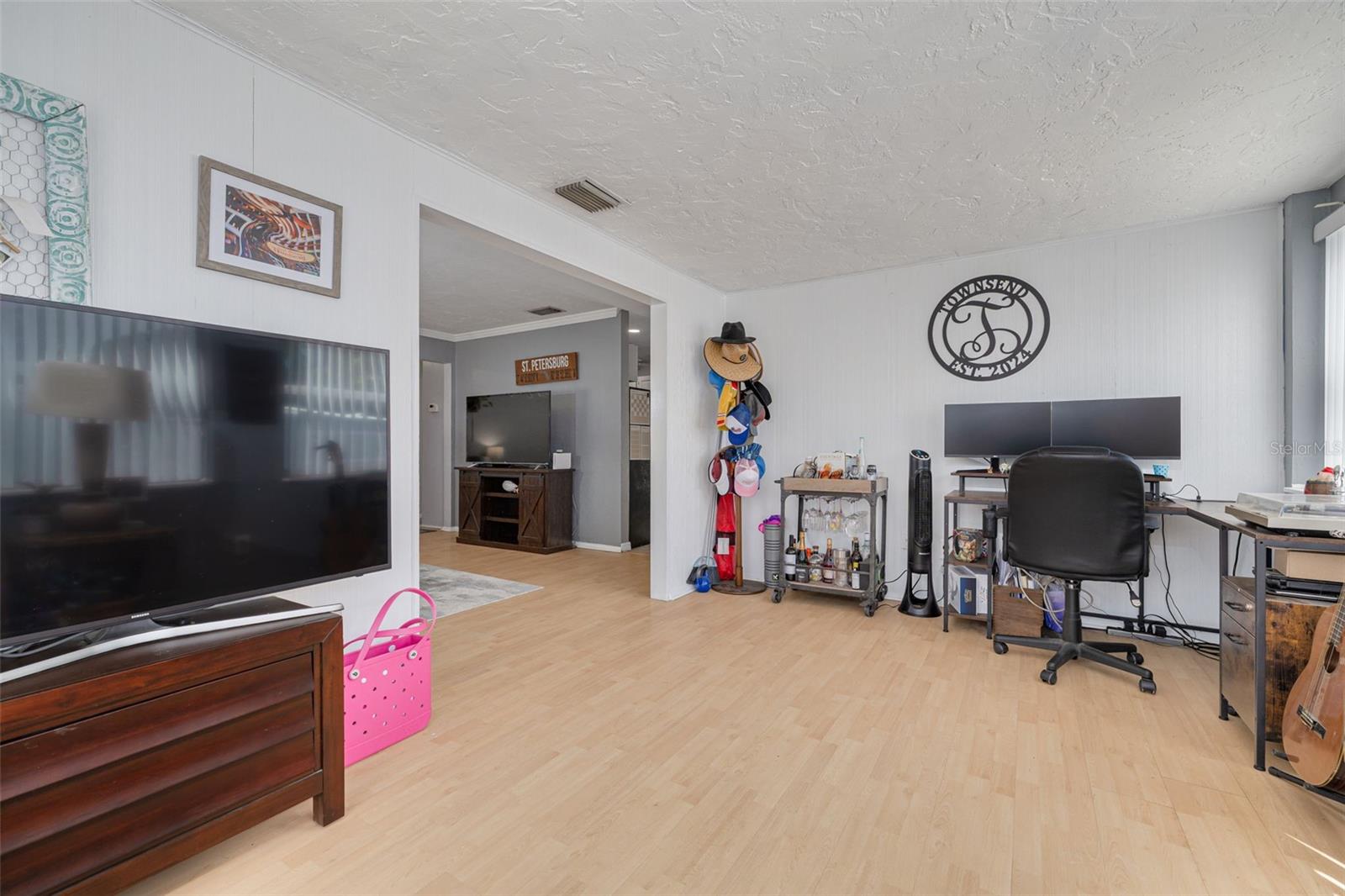 Image 9 of 29 For 1541 68th Avenue N