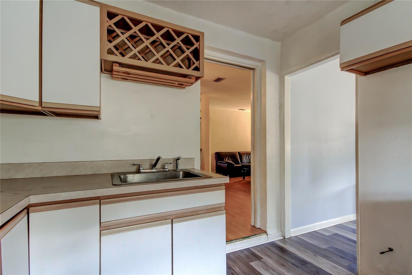 Image 16 of 39 For 10514 52nd Avenue N