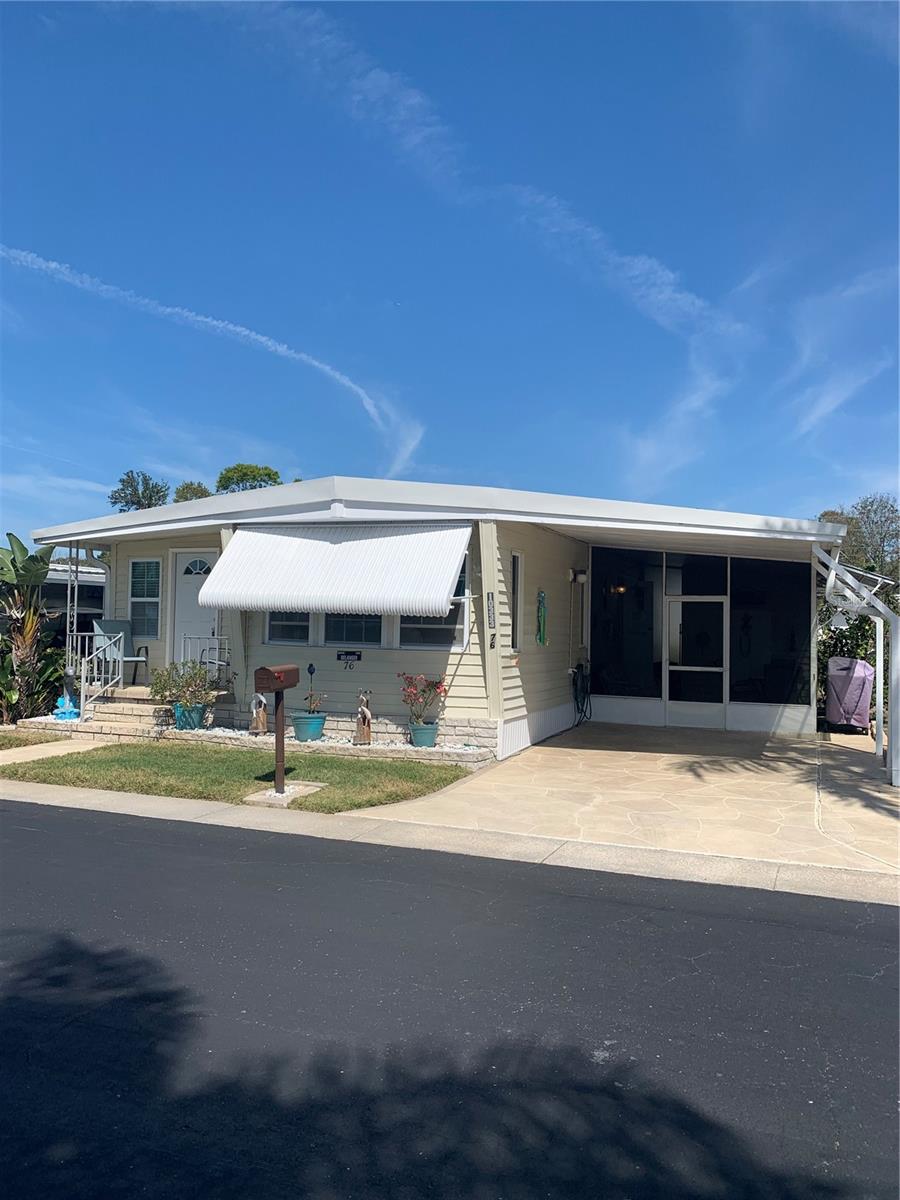 Listing photo id 0 for 10333 Lake Drive