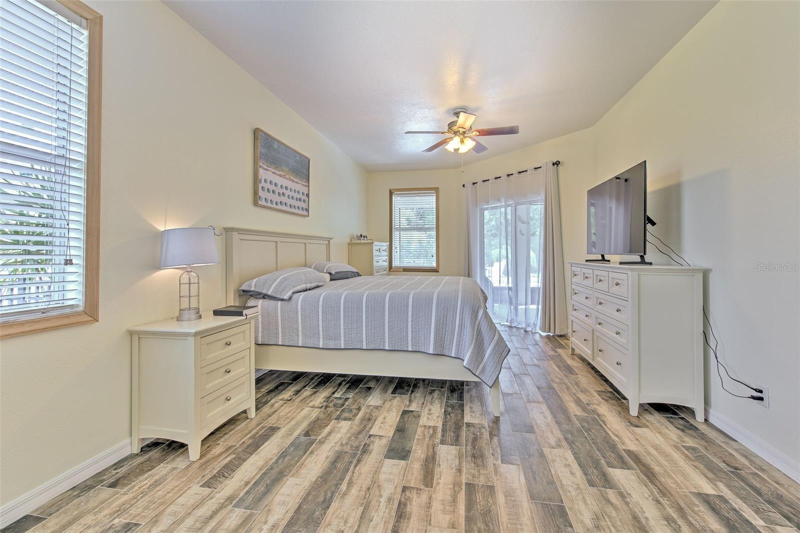 Image 10 of 51 For 5409 Conch Shell Place