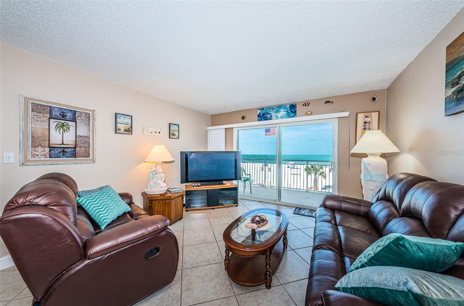 Image 13 of 47 For 13000 Gulf Boulevard 109