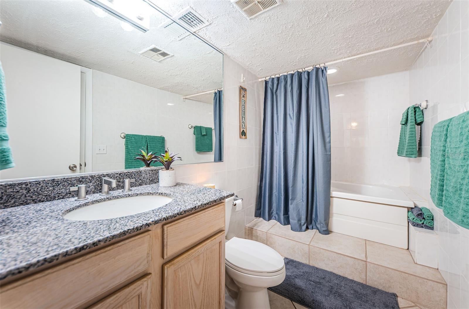 Image 22 of 47 For 13000 Gulf Boulevard 109