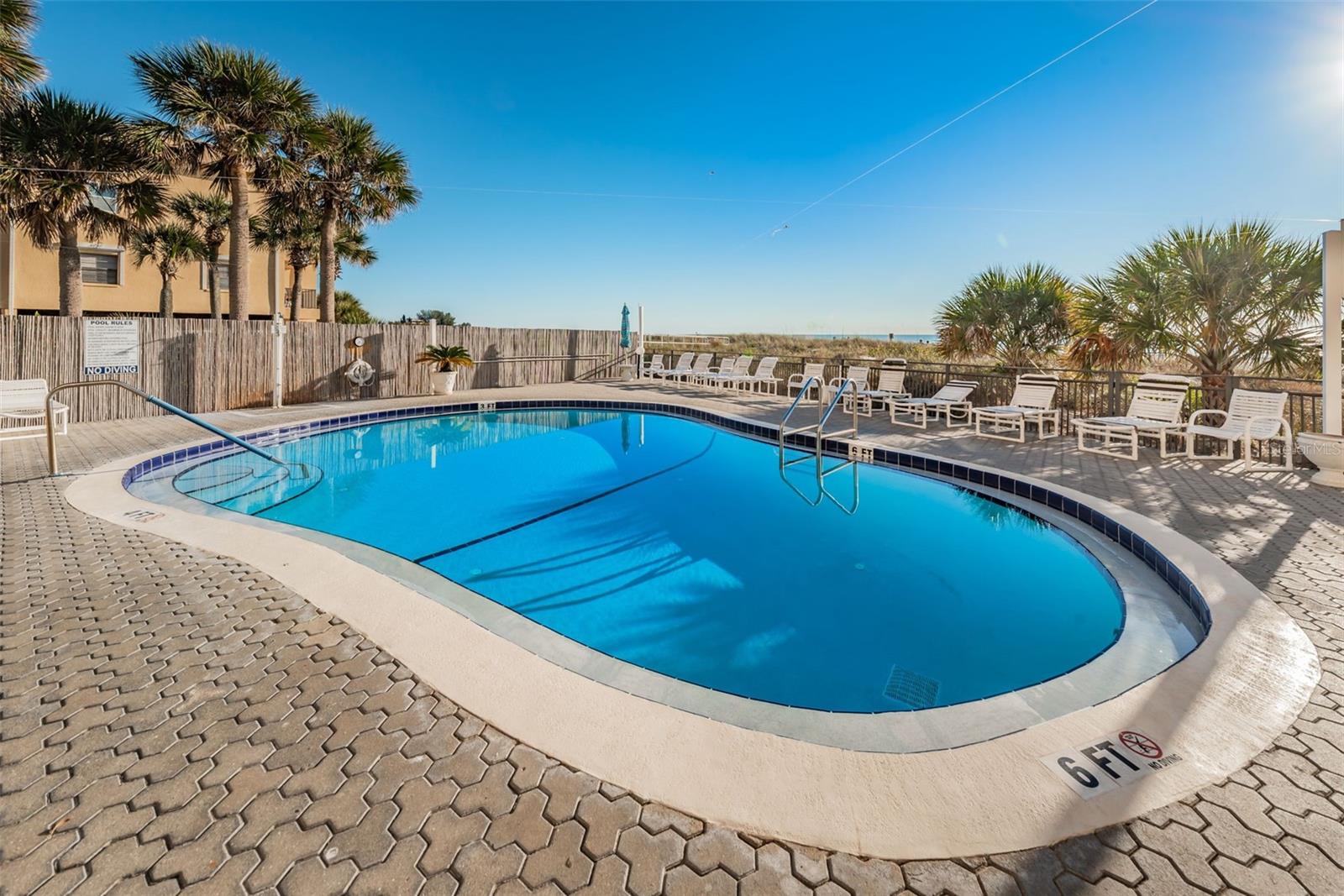 Image 27 of 47 For 13000 Gulf Boulevard 109