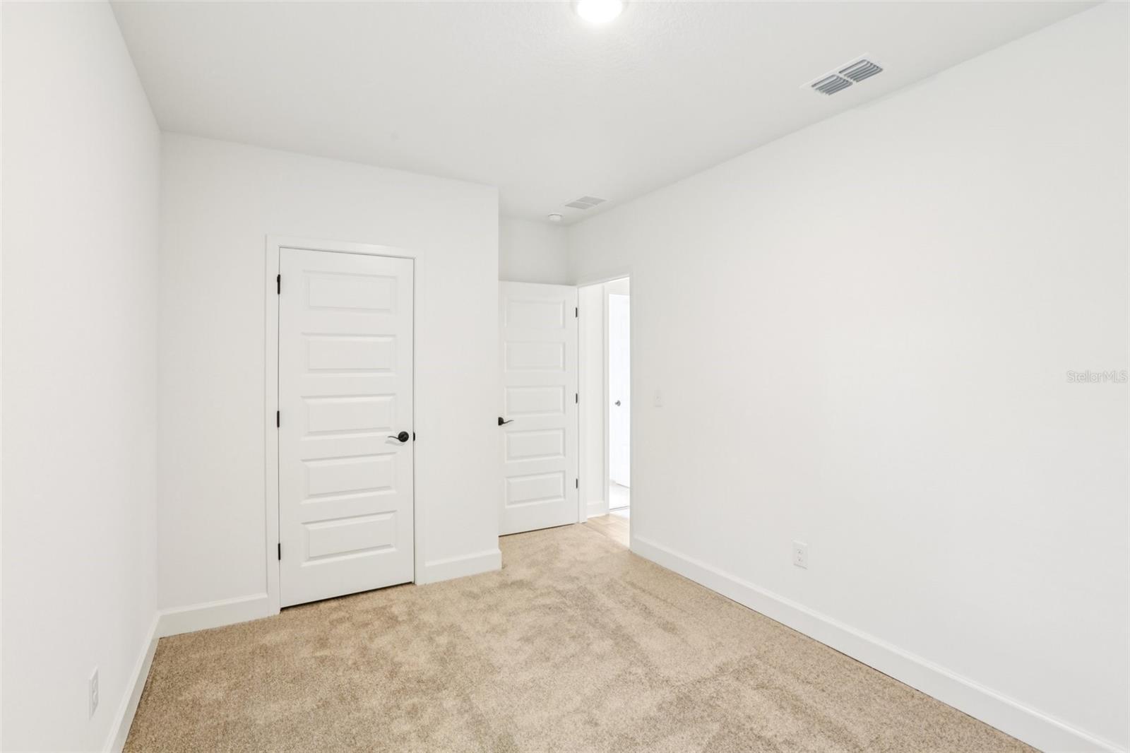 Image 23 of 40 For 245 Leafy Way Avenue