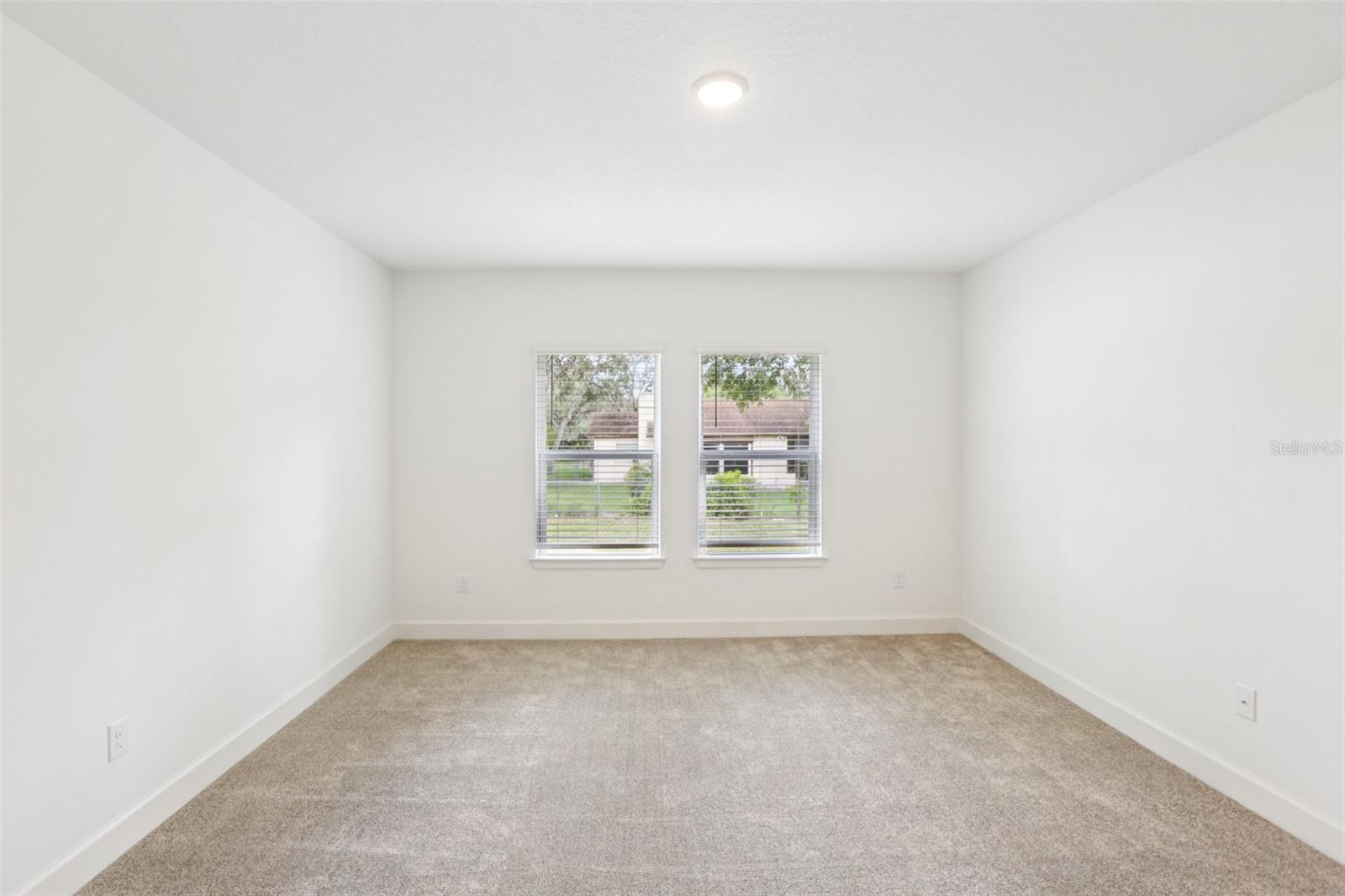 Image 33 of 40 For 245 Leafy Way Avenue