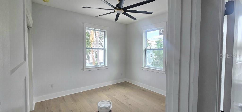 Image 19 of 21 For 745 31st Avenue N