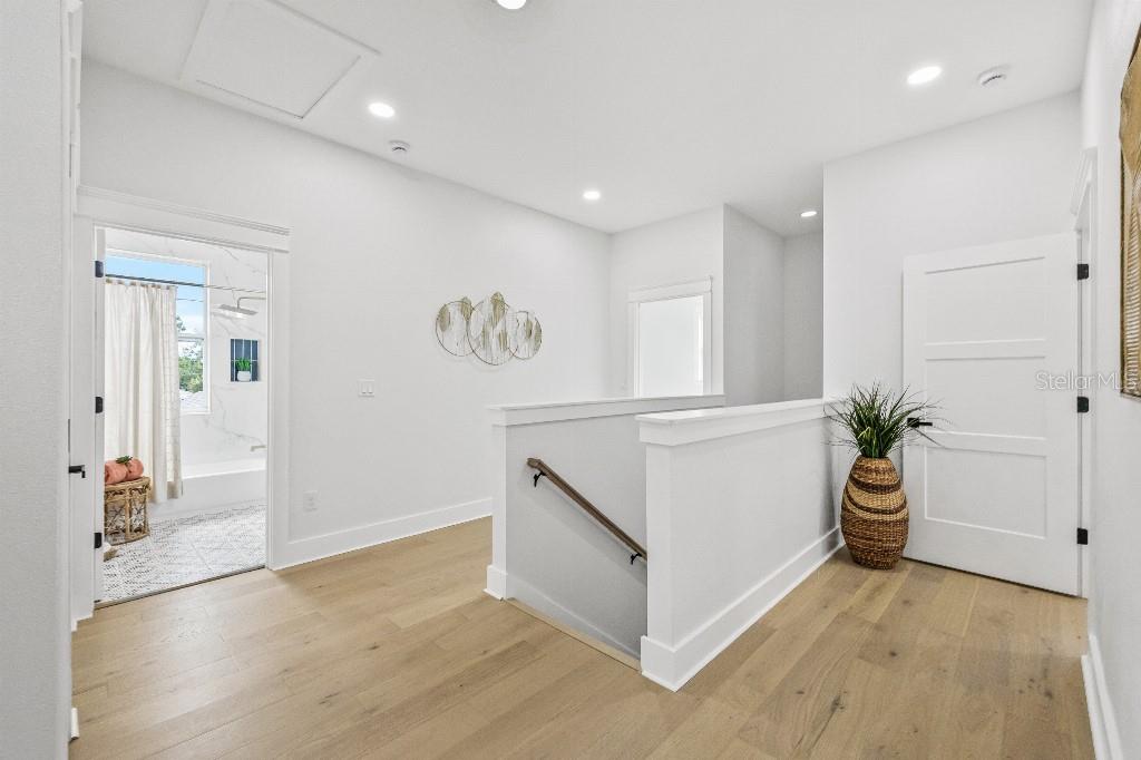 Image 41 of 48 For 745 31st Avenue N
